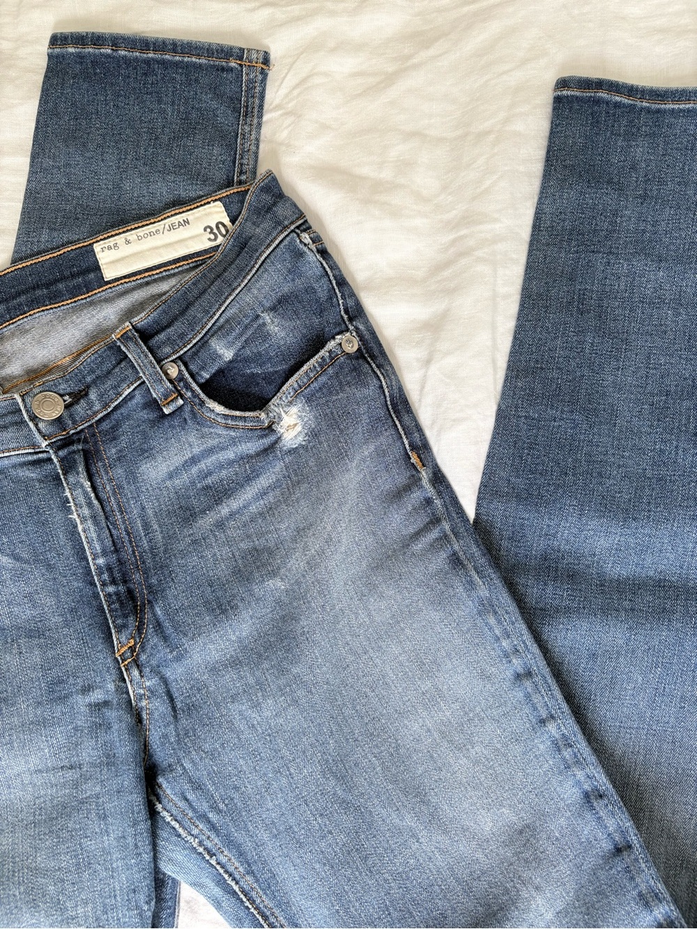 RAG AND BONE WOMENS DENIM JEANS IN DISTRESSED COLOR